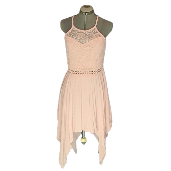 No Boundaries Dresses & Skirts - No Boundaries light pink dress